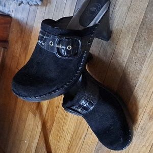 Womens clogs by Nuture.